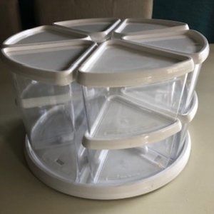 ROTATING STORAGE ORGANIZER
